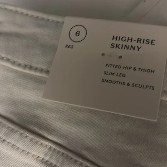 Universal thread cream skinny jean, size 6 - Picture 3 of 6